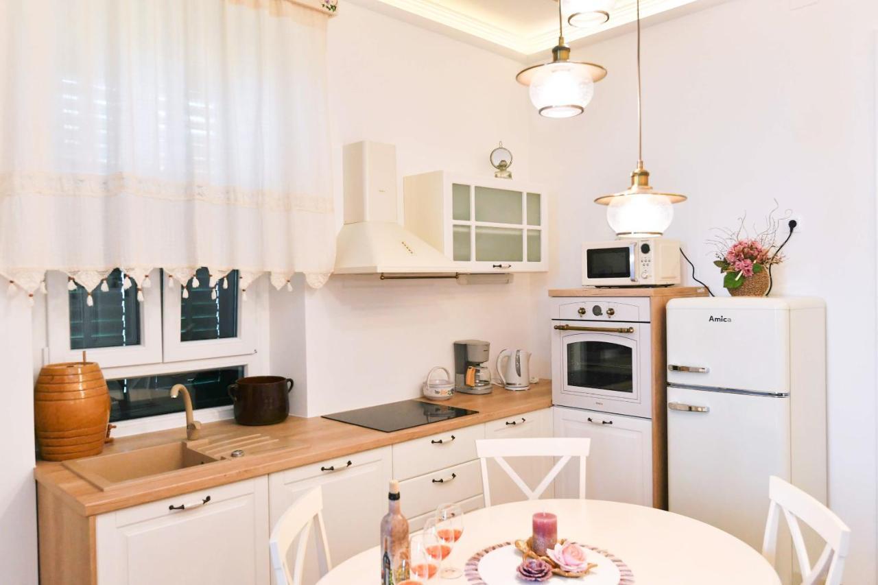 Apartment Carissima-Direct On Sea, Lovran-Opatija Экстерьер фото